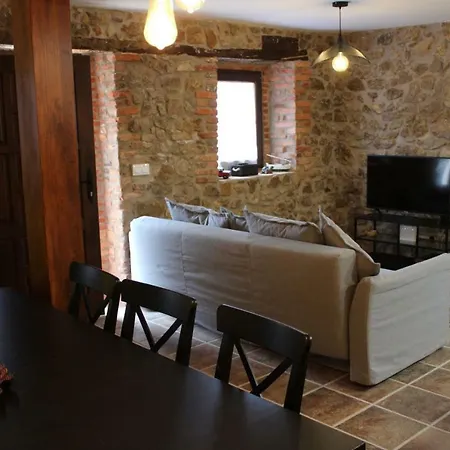 La Casona Del Puente Toñanes